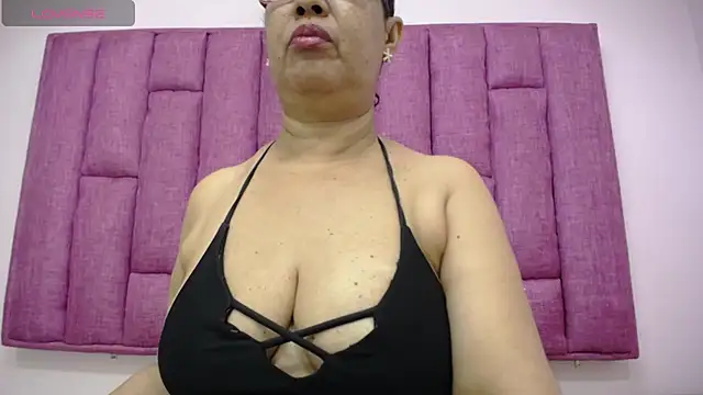 Snapshot of MilfPleasure chatting on January 29, 5:13 pm MilfPleasure online show from January 29, 5:13 pm