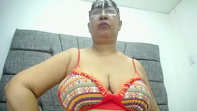 MilfPleasure online show from April 14, 6:13 pm