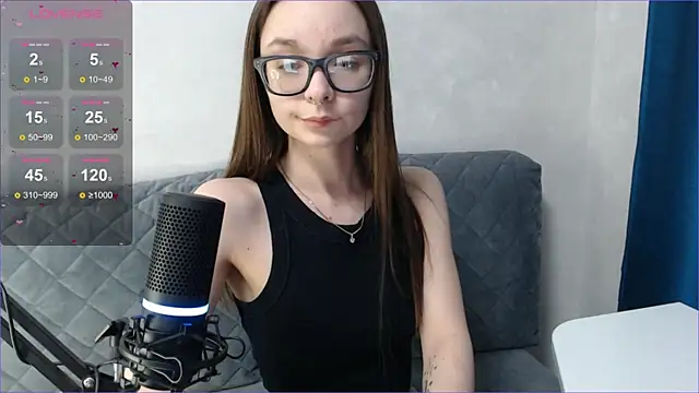 Snapshot of Amarieni chatting on February 22, 6:19 pm Amarieni online show from February 22, 6:19 pm