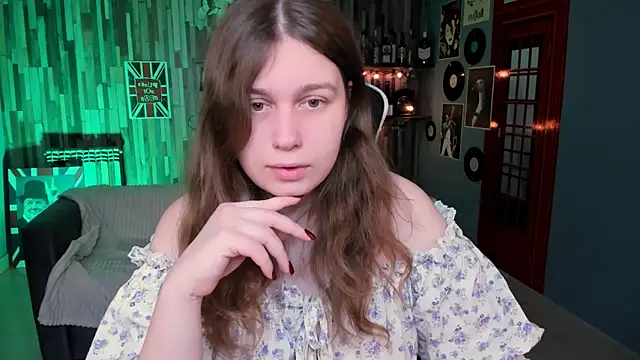 FioraMarmoris online show from April 3, 5:36 am