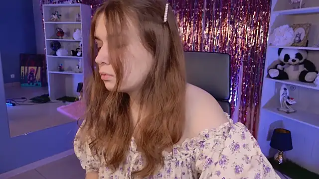 FioraMarmoris online show from April 10, 5:36 am