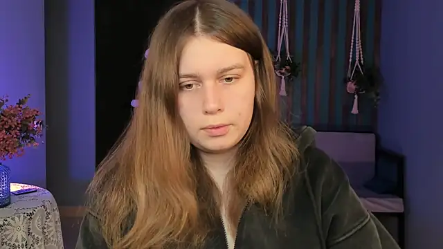 FioraMarmoris online show from October 10, 9:43 am