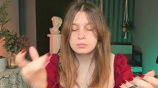 FioraMarmoris online show from October 6, 6:25 am