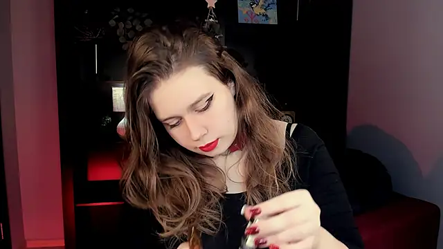 FioraMarmoris online show from February 5, 2:02 pm