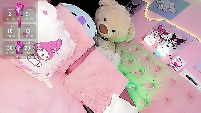 Cute Roxxy online show from March 18, 9:56 am