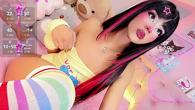 Cute Roxxy online show from May 24, 4:51 pm