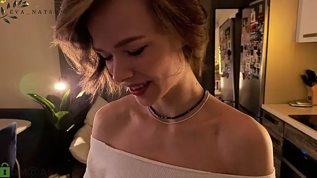 Eva Natsumi online show from November 22, 3:33 pm