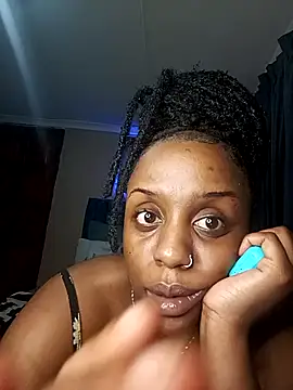 Snapshot of Queen-Chocolate chatting on December 20, 10:23 pm Queen-Chocolate online show from December 20, 10:23 pm