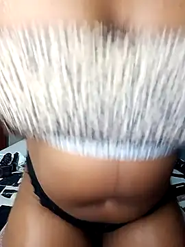 Snapshot of Queen-Chocolate chatting on January 31, 8:51 pm Queen-Chocolate online show from January 31, 8:51 pm