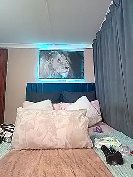 Snapshot of Queen-Chocolate chatting on February 7, 11:13 pm Queen-Chocolate online show from February 7, 11:13 pm