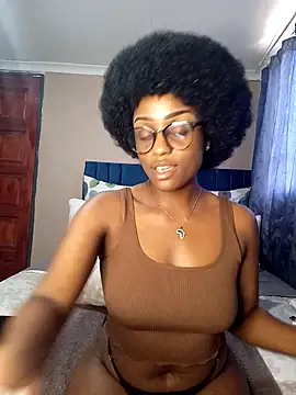 Snapshot of Queen-Chocolate chatting on January 25, 4:45 am Queen-Chocolate online show from January 25, 4:45 am