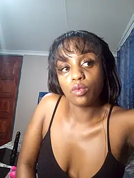 Snapshot of Queen-Chocolate chatting on March 7, 11:38 pm Queen-Chocolate online show from March 7, 11:38 pm