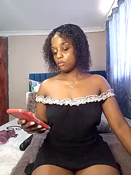 Snapshot of Queen-Chocolate chatting on February 2, 2:13 pm Queen-Chocolate online show from February 2, 2:13 pm