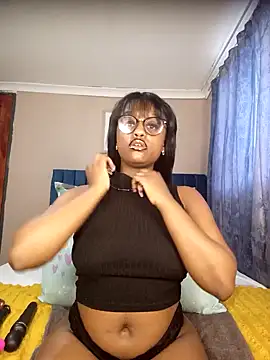 Snapshot of Queen-Chocolate chatting on January 14, 4:39 pm Queen-Chocolate online show from January 14, 4:39 pm