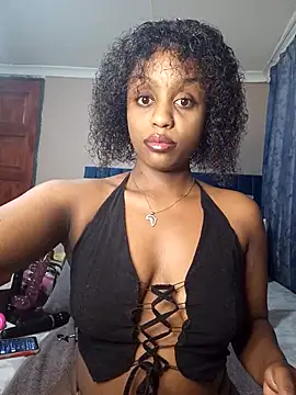 Snapshot of Queen-Chocolate chatting on March 9, 9:14 pm Queen-Chocolate online show from March 9, 9:14 pm