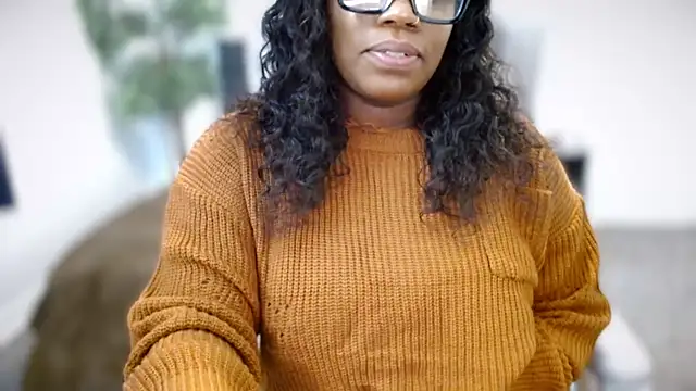 selena42 online show from October 31, 5:20 pm