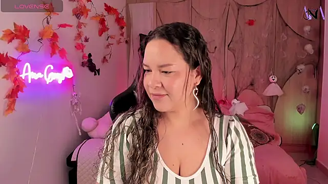 Snapshot of Anagreys chatting on October 7, 3:51 am Anagreys online show from October 7, 3:51 am