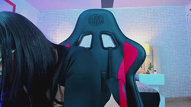 Snapshot of sara_parker069 chatting on March 13, 2:49 am sara parker069 online show from March 13, 2:49 am