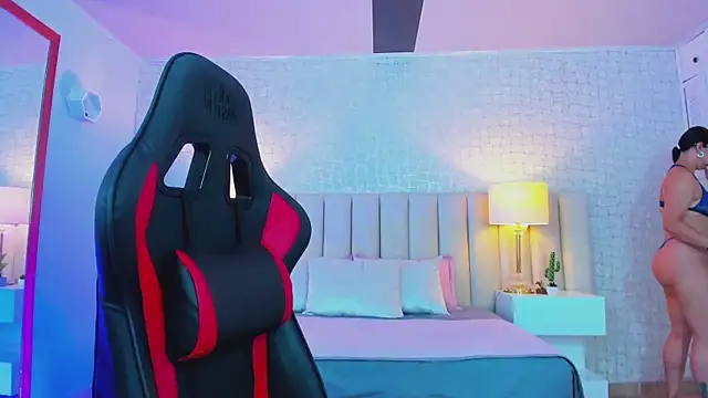 Snapshot of sara_parker069 chatting on February 27, 12:36 am sara parker069 online show from February 27, 12:36 am