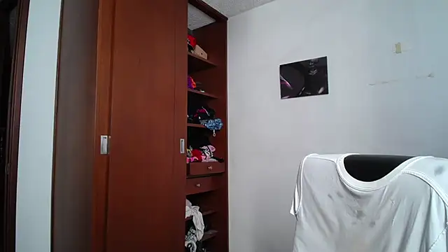 Snapshot of venelope1 chatting on November 3, 9:18 pm venelope1 online show from November 3, 9:18 pm