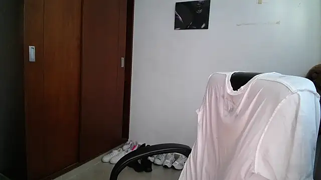 Snapshot of venelope1 chatting on November 20, 7:58 pm venelope1 online show from November 20, 7:58 pm