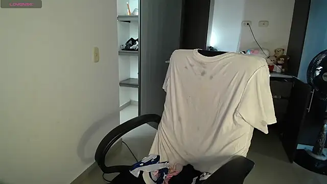 venelope1 online show from February 21, 9:06 pm