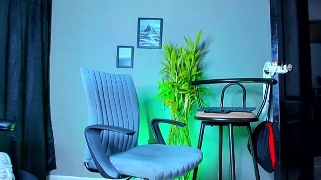 Damian 022 online show from November 11, 11:27 am