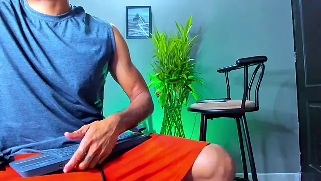 Damian 022 online show from November 15, 2:32 pm