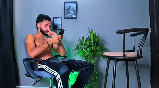 Damian 022 online show from March 19, 3:19 pm