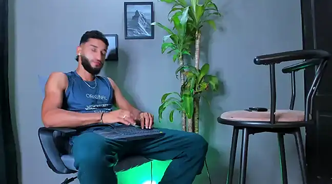 Damian 022 online show from January 20, 11:10 pm