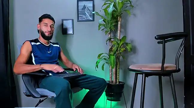 Damian 022 online show from January 12, 5:22 pm