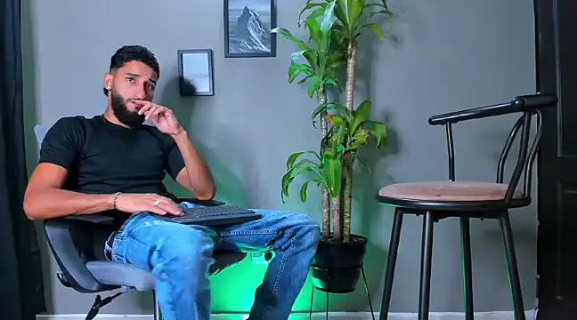 Damian 022 online show from January 15, 11:40 pm