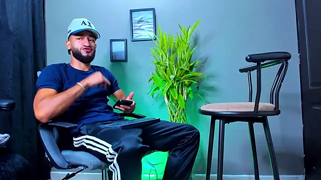 Damian 022 online show from October 27, 12:17 pm