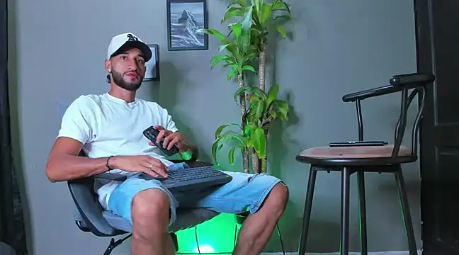 Damian 022 online show from February 9, 4:46 am