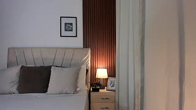 angeli sexi online show from March 8, 1:22 am