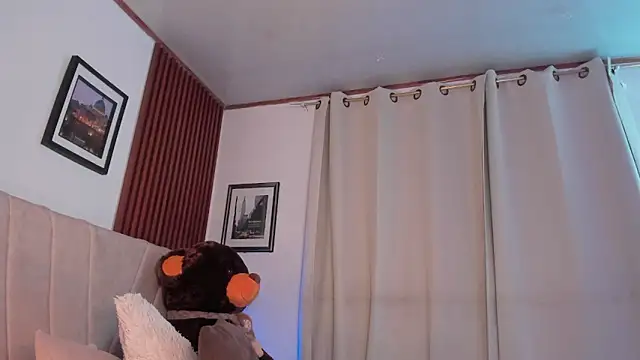 Snapshot of angeli_sexi chatting on June 10, 11:39 pm angeli sexi online show from June 10, 11:39 pm