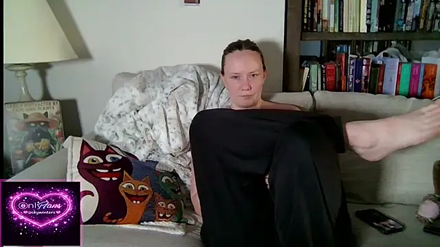 skywinters online show from February 24, 10:10 pm