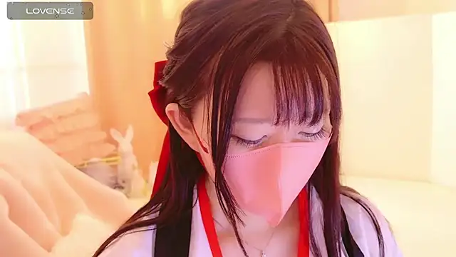 maii- online show from February 23, 11:47 pm