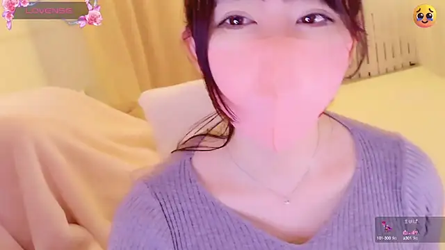 maii- online show from March 12, 8:09 pm