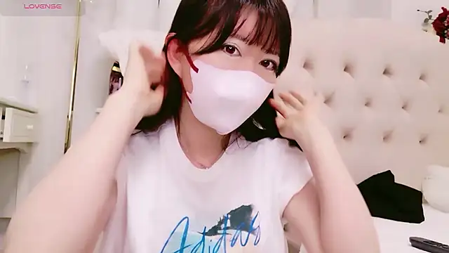 maii- online show from May 28, 2:23 pm