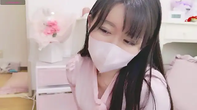 maii- online show from March 29, 6:15 am