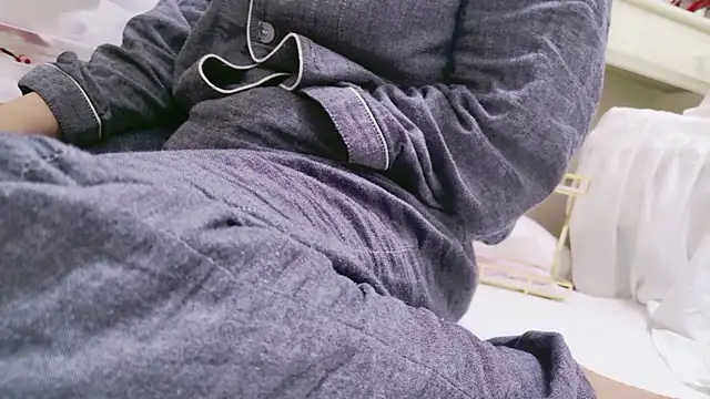 maii- online show from March 25, 7:19 am