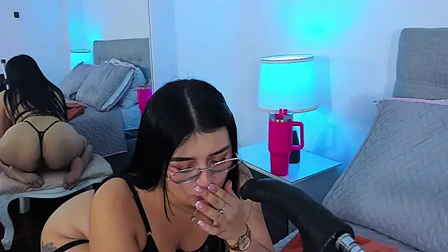 Samantha  Vega online show from July 7, 8:12 pm