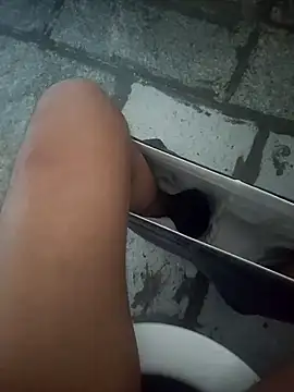 KingCobraClassy online show from November 18, 1:54 am