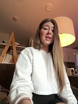 sophielove888 online show from March 28, 4:30 pm