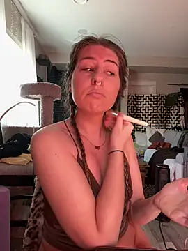 sophielove888 online show from April 19, 4:30 pm