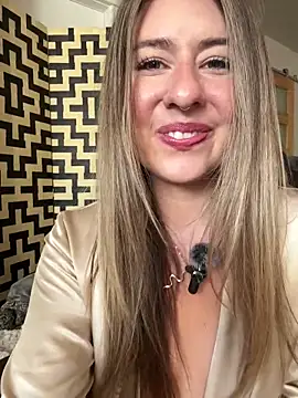 sophielove888 online show from March 3, 10:31 pm