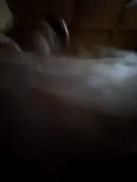 Snapshot of everyoneneeds chatting on December 5, 1:31 am everyoneneeds online show from December 5, 1:31 am