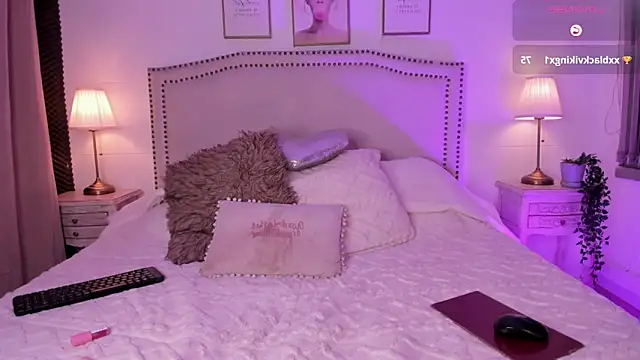 Bella ev online show from April 28, 2:27 am