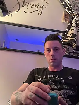 thatdude9 9 9 online show from March 25, 8:03 am